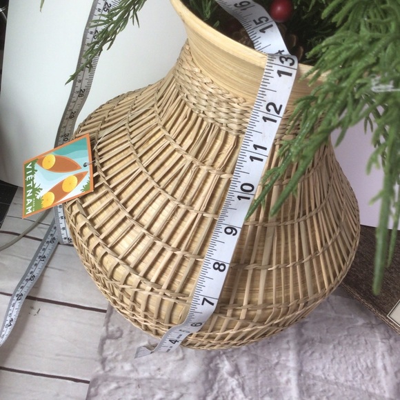 Vietnamese Bamboo-Straw Vase - Picture 6 of 6